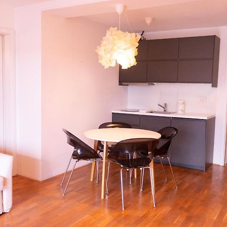 Apartment Ema โคเปร์ ภายนอก รูปภาพ